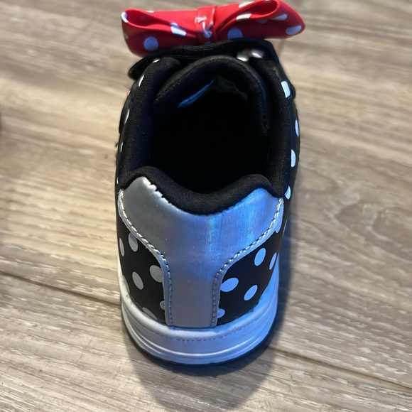 Minnie Brand size 9 sneakers - Picture 3 of 3